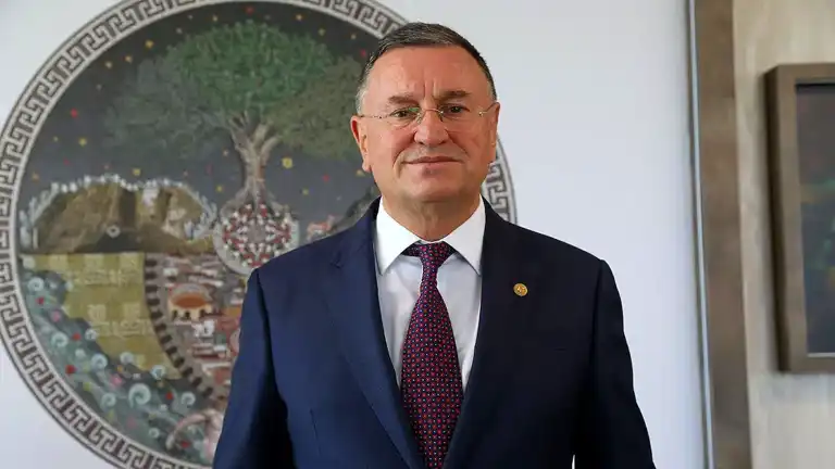 Lütfü Savaş, CHP Kurultayını İptal Davası Açtı