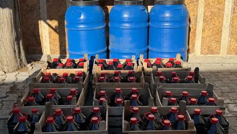 Büyük Sahte Alkol Baskını: Binlerce Şişe Ele Geçirildi
